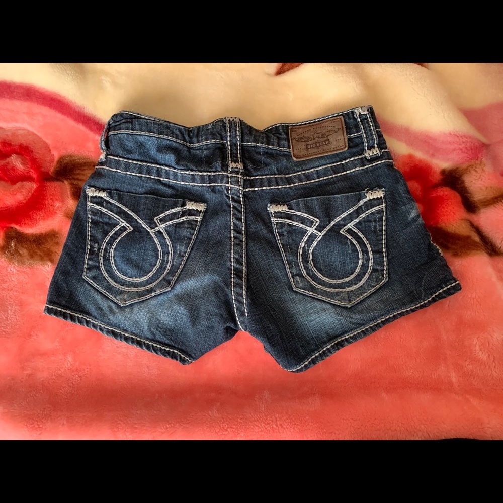 Big star LIV shorts